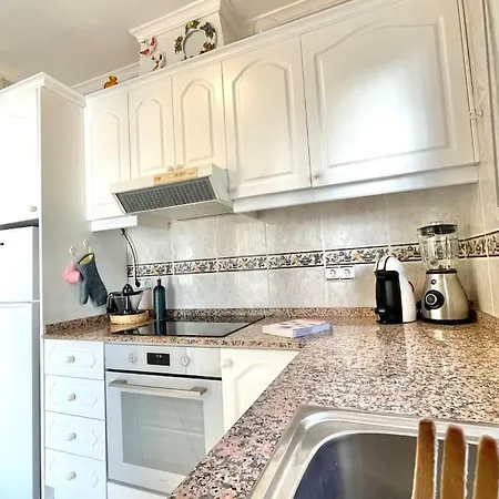 Sunny With Private Pool فيلة دينايا